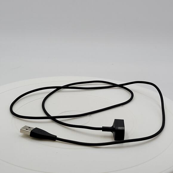 FitBit Fitness Activity Tracker Black Metal Bands Magnetic Lock‎ with Charger - Picture 6 of 12